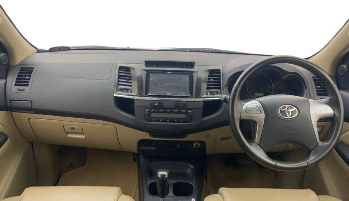 2014 Toyota Fortuner 3.0 4X2 AT, Diesel, Automatic, 89,942 km, Dashboard