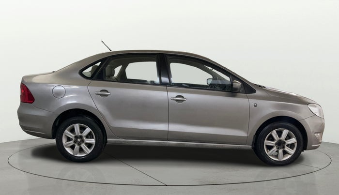 2014 Skoda Rapid AMBITION 1.6 MPI MT PLUS, Petrol, Manual, 61,039 km, Right Side View