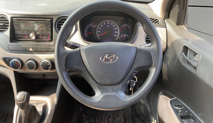 2017 Hyundai Grand i10 MAGNA 1.2 KAPPA VTVT, Petrol, Manual, 44,728 km, Steering Wheel Close Up