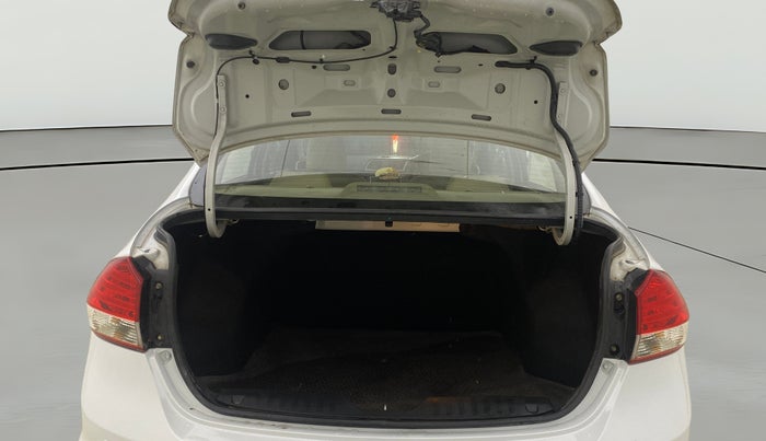 2016 Maruti Ciaz ZDI SHVS, Diesel, Manual, 96,461 km, Boot Open Zoomed View