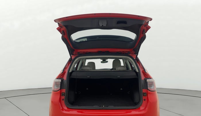 2019 Jeep Compass LIMITED PLUS DIESEL, Diesel, Manual, 1,04,275 km, Boot Door Open