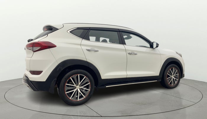2017 Hyundai Tucson GLS 2WD AT PETROL, Petrol, Automatic, 48,293 km, Right Back Diagonal