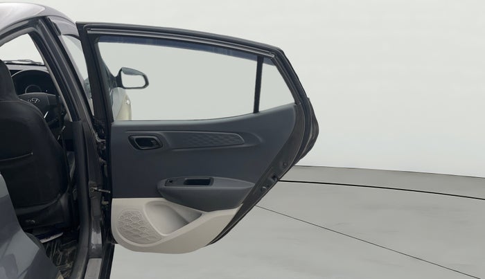 2022 Hyundai AURA S 1.2 CNG, CNG, Manual, 63,952 km, RHS Rear Door