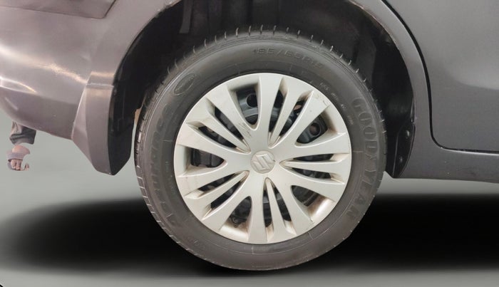 2013 Maruti Ertiga VXI, Petrol, Manual, 75,087 km, Right Rear Wheel