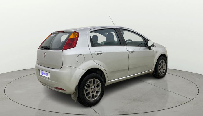 2014 Fiat Grand Punto EMOTION PACK 1.3 90 HP, Diesel, Manual, 1,18,443 km, Right Back Diagonal