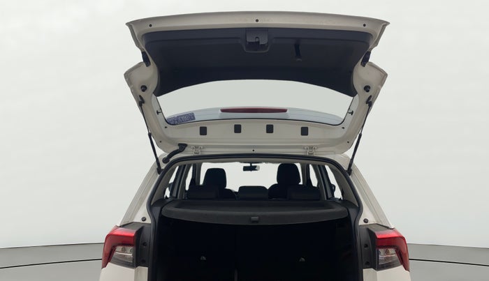 2021 Skoda KUSHAQ AMBITION 1.0L TSI AT, Petrol, Automatic, 74,587 km, Boot Door Open