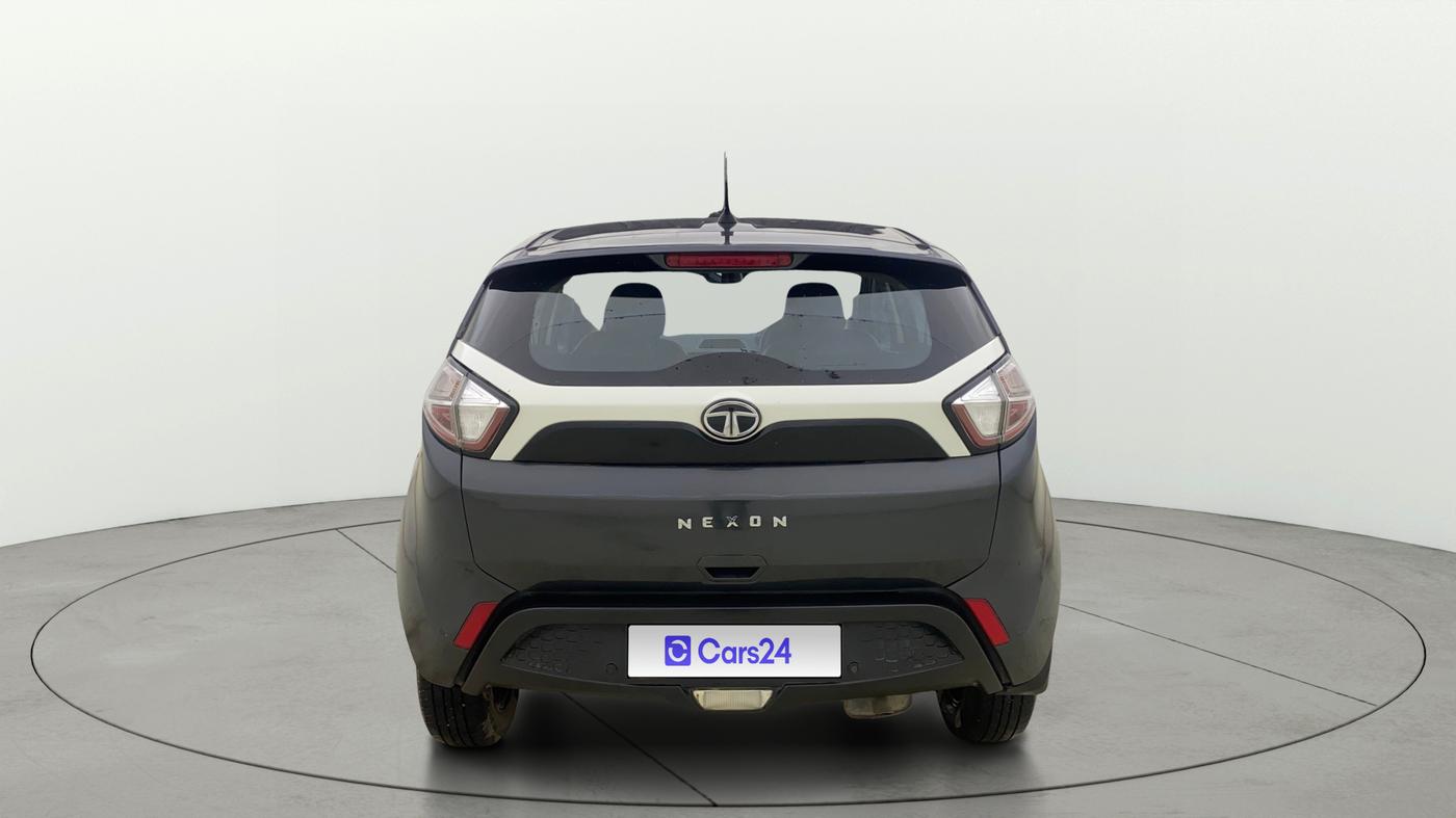 2018 Tata NEXON XM PETROL, CNG, Manual, 1,19,233 km, Back/Rear
