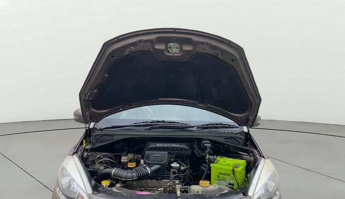 2017 Tata Tiago XZ PETROL, Petrol, Manual, 95,540 km, Open Bonet