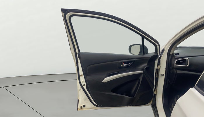 2016 Maruti S Cross ZETA 1.3, Diesel, Manual, 83,840 km, LHS Front Door