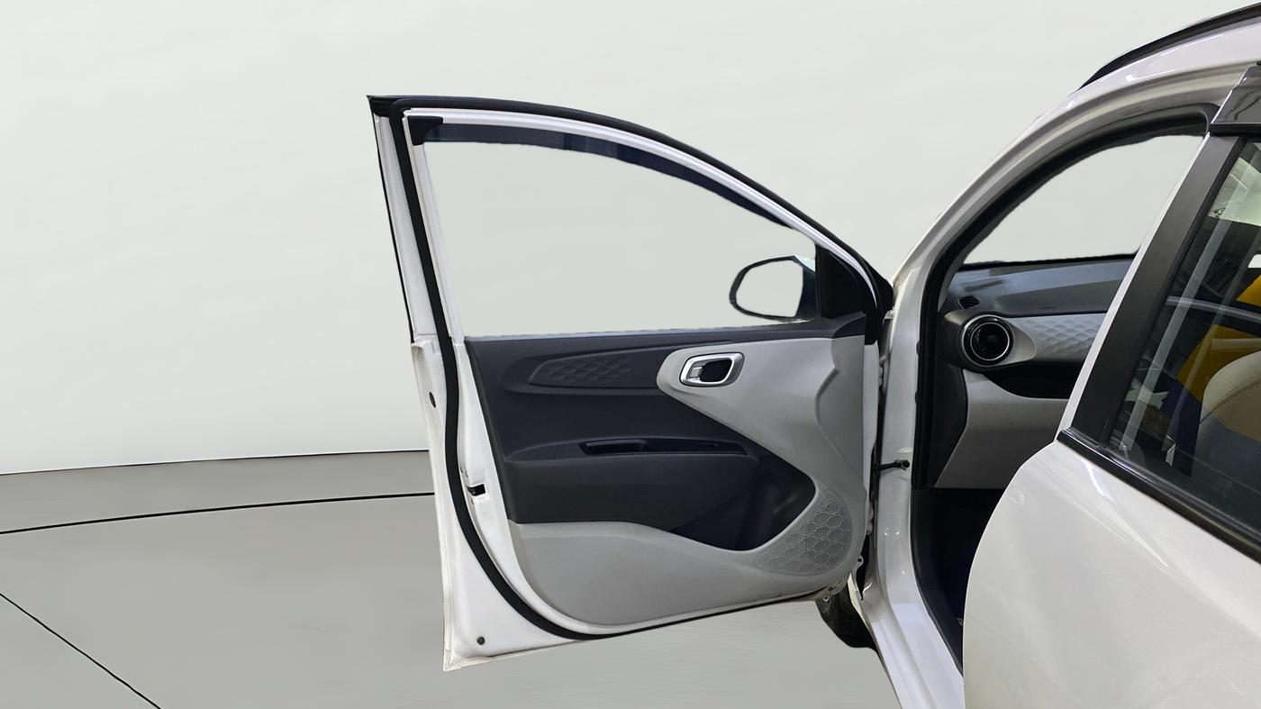 2023 Hyundai GRAND I10 NIOS ASTA AMT 1.2 KAPPA VTVT, Petrol, Automatic, 7,608 km, LHS Front Door
