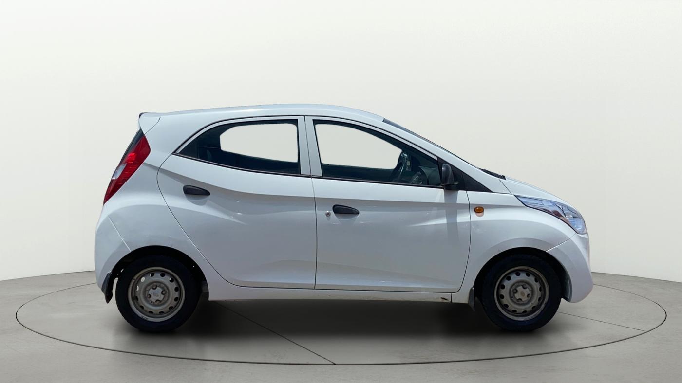 2018 Hyundai Eon ERA +, Petrol, Manual, 61,857 km, Right Side View