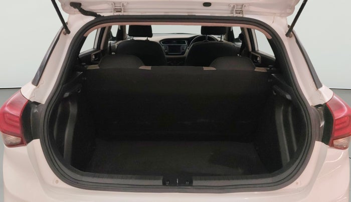 2020 Hyundai Elite i20 SPORTZ PLUS 1.2, Petrol, Manual, 57,476 km, Boot Open Zoomed View