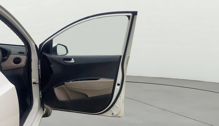 2016 Hyundai Grand i10 SPORTZ 1.2 KAPPA VTVT, Petrol, Manual, 84,826 km, RHS Front Door