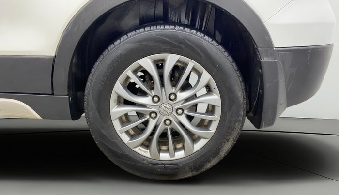 2017 Maruti S Cross ZETA 1.3, Diesel, Manual, 1,02,030 km, Left Rear Wheel