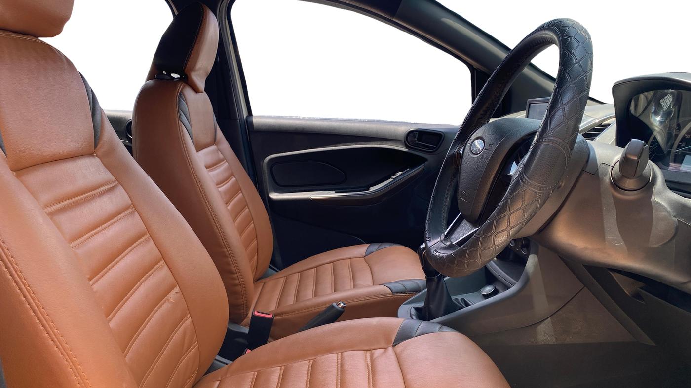 2020 Ford FREESTYLE TITANIUM 1.2 PETROL, Petrol, Manual, 35,007 km, Right Side Front Door Cabin
