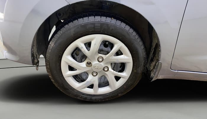 2017 Hyundai Grand i10 MAGNA 1.2 KAPPA VTVT, Petrol, Manual, 64,453 km, Left Front Wheel