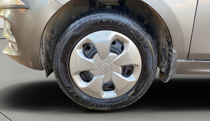 2023 Tata Tiago XT (O) PETROL, Petrol, Manual, 21,677 km, Left Front Wheel