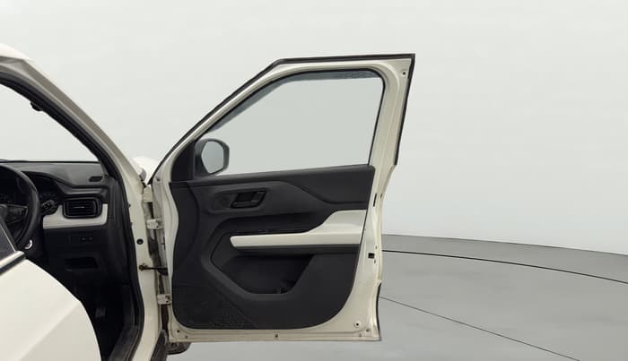 2023 Tata PUNCH PURE MT, Petrol, Manual, 54,174 km, RHS Front Door
