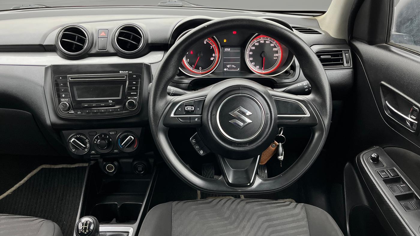 2018 Maruti Swift VXI, Petrol, Manual, 48,701 km, Steering Wheel Close Up