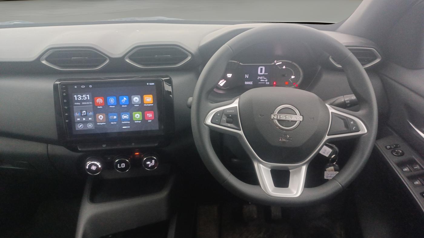 2025 Nissan MAGNITE Acenta B4D 1.0 Petrol AMT, Petrol, Automatic, 2,497 km, Steering Wheel Close Up