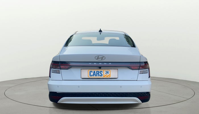 2023 Hyundai Verna SX 1.5 VTVT, Petrol, Manual, 8,525 km, Back/Rear