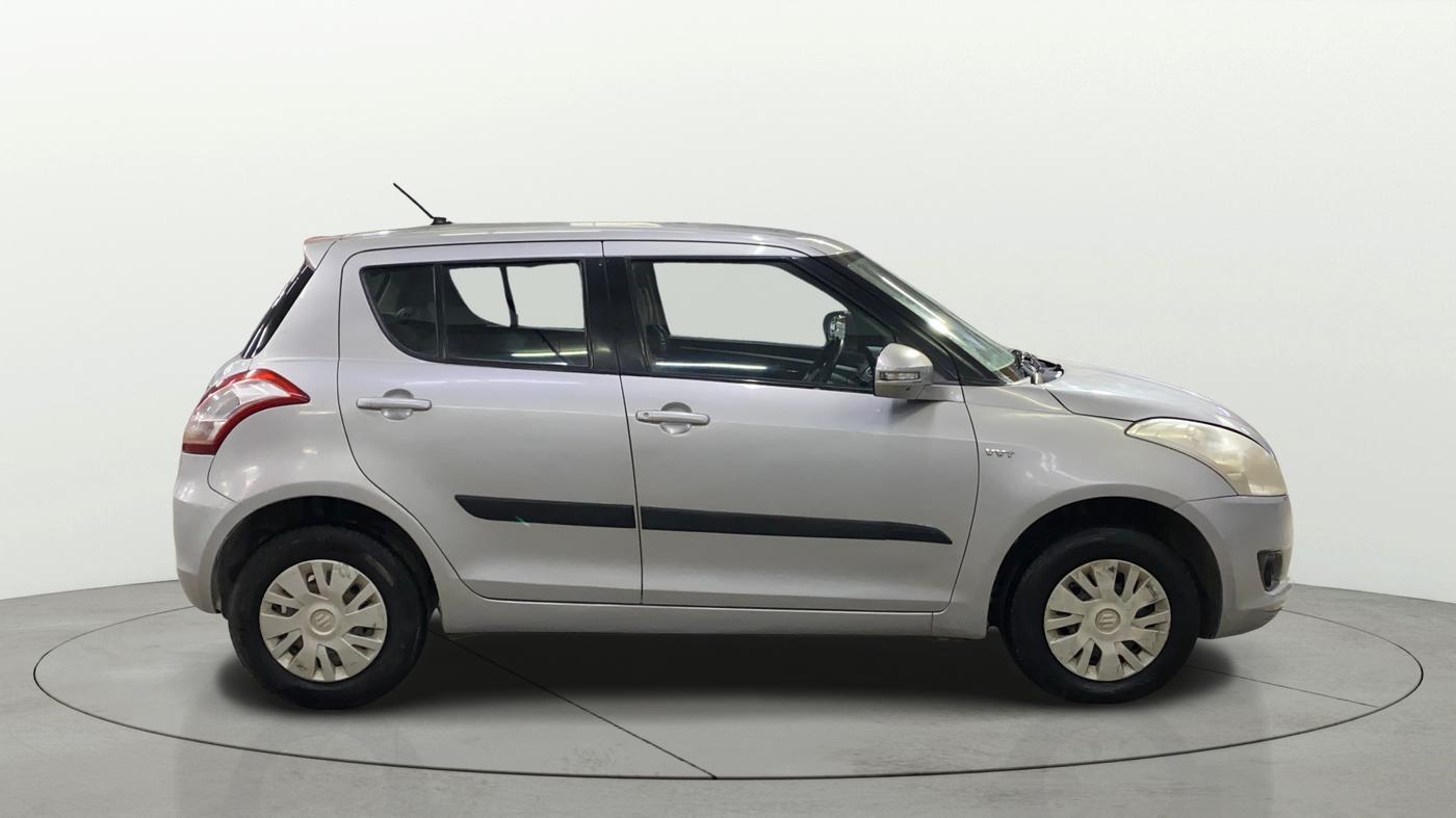 2014 Maruti Swift VXI, Petrol, Manual, 1,04,694 km, Right Side View