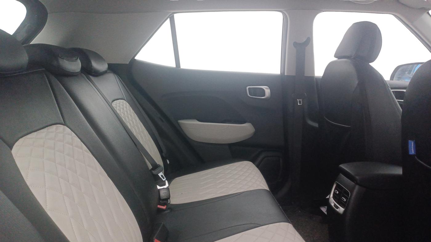 2023 Hyundai VENUE S (O) 1.0 TURBO IMT, Petrol, Manual, 41,079 km, Right Side Rear Door Cabin
