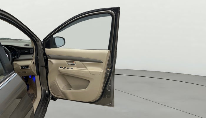 2021 Maruti Ertiga VXI SHVS, CNG, Manual, 62,845 km, RHS Front Door