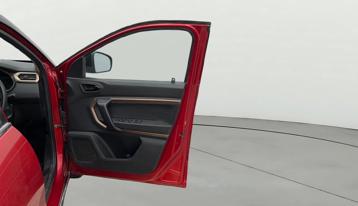 2023 Renault Kiger RXT (O) MT, Petrol, Manual, 23,260 km, RHS Front Door