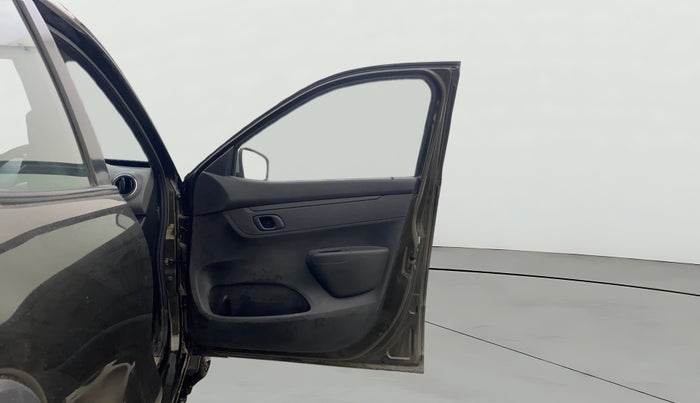 2018 Renault Kwid RXT 1.0 AMT (O), Petrol, Automatic, 25,925 km, RHS Front Door