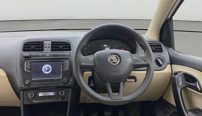 2020 Skoda Rapid ACTIVE 1.0 TSI, Petrol, Manual, 1,03,282 km, Steering Wheel Close Up