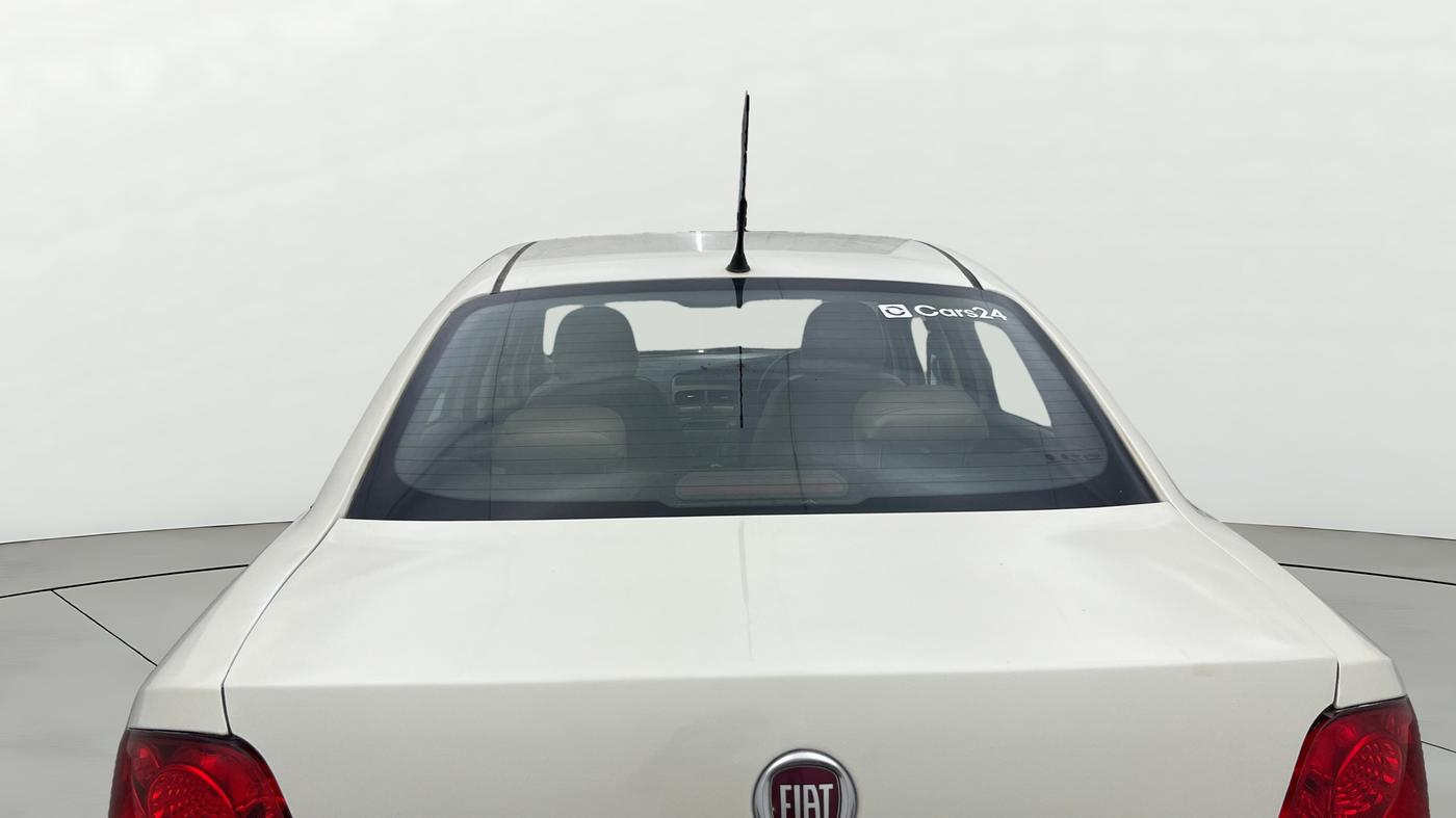 2014 Fiat Linea DYNAMIC 1.3 L ADVANCED MULTIJET, Diesel, Manual, 1,12,675 km, Rear Windshield