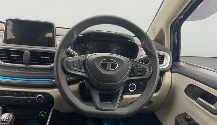 2024 Tata ALTROZ XZ PETROL, Petrol, Manual, 11,792 km, Steering Wheel Close Up