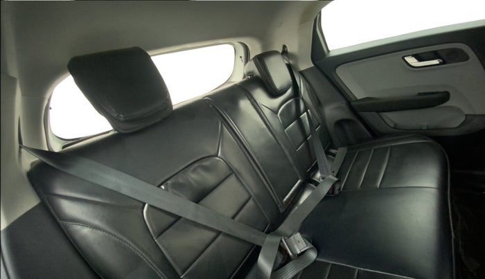 2021 Tata ALTROZ XZ DIESEL, Diesel, Manual, 37,813 km, Right Side Rear Door Cabin