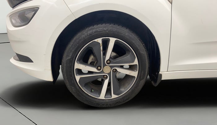 2020 Tata ALTROZ XZ PETROL, Petrol, Manual, 33,536 km, Left Front Wheel