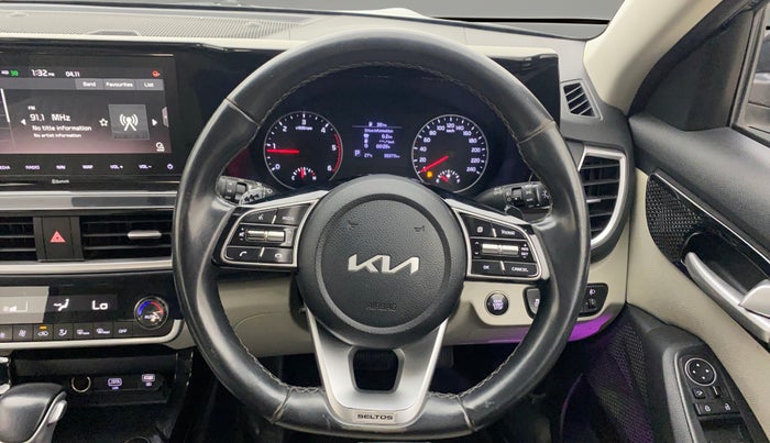 2022 KIA SELTOS HTX 1.5 DIESEL AT, Diesel, Automatic, 93,379 km, Steering Wheel Close Up