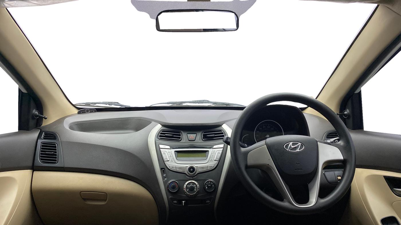2018 Hyundai Eon SPORTZ, Petrol, Manual, 22,380 km, Dashboard