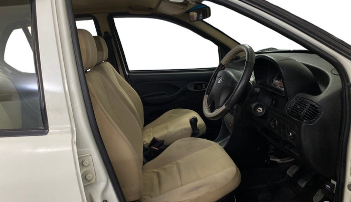 2017 Tata Indigo ECS GLS, CNG, Manual, 70,171 km, Right Side Front Door Cabin