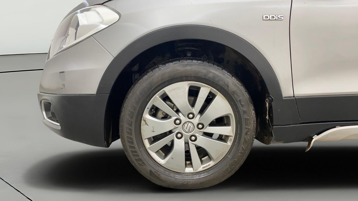 2016 Maruti S Cross ZETA 1.3, Diesel, Manual, 52,789 km, Left Front Wheel