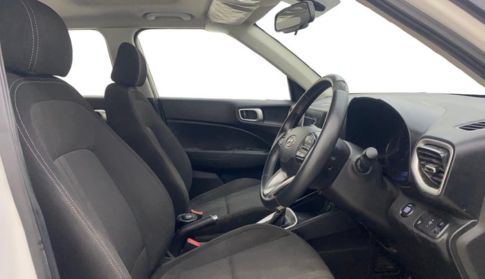 2019 Hyundai VENUE SX PLUS 1.0 TURBO DCT, Petrol, Automatic, 1,06,521 km, Right Side Front Door Cabin