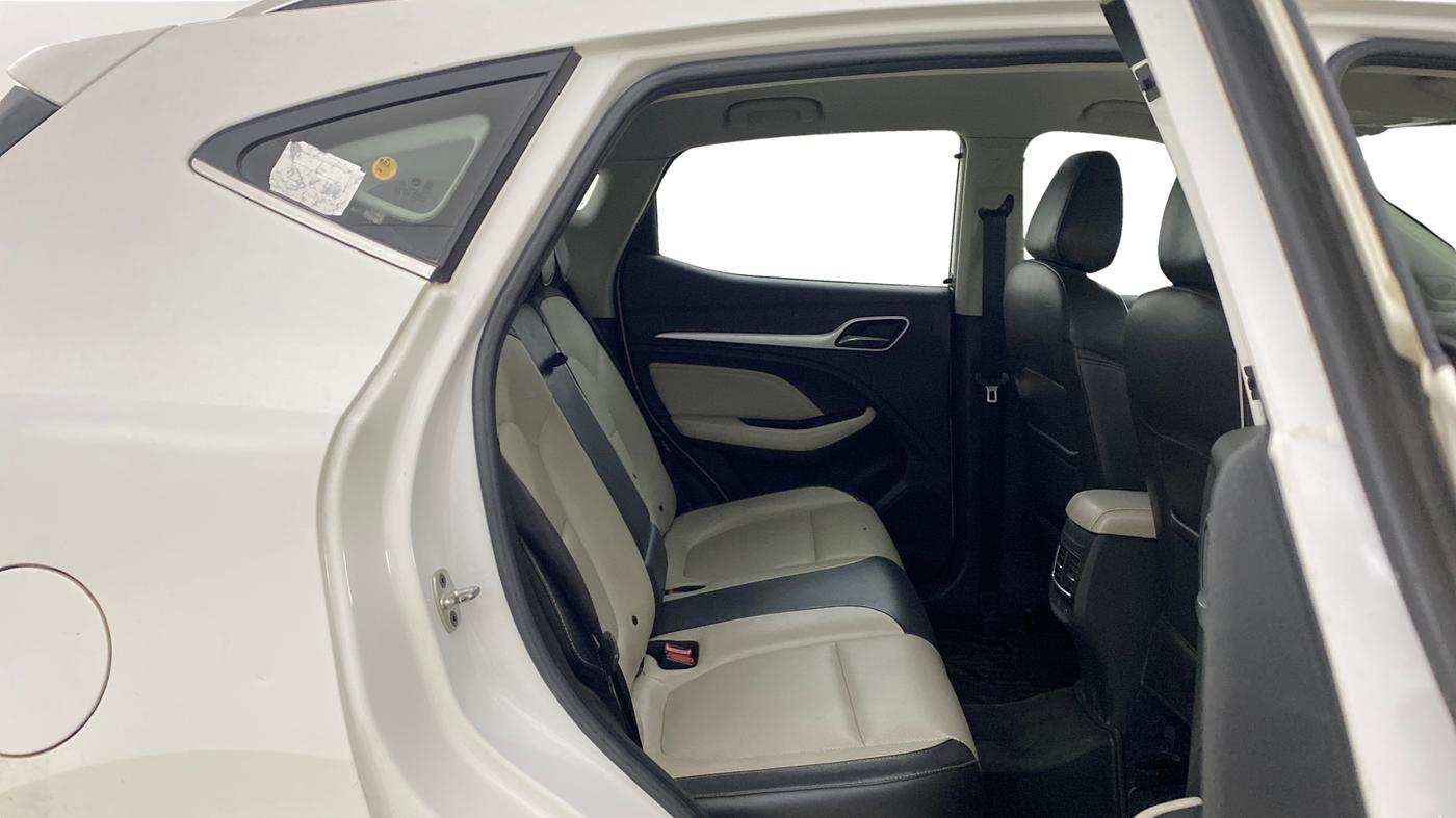 2022 MG ASTOR SMART 1.5 MT, Petrol, Manual, 33,203 km, Right Side Rear Door Cabin