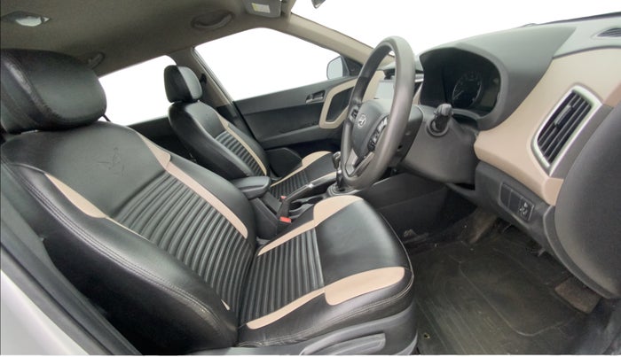 2017 Hyundai Creta SX PLUS 1.6 PETROL, Petrol, Manual, 1,17,889 km, Right Side Front Door Cabin