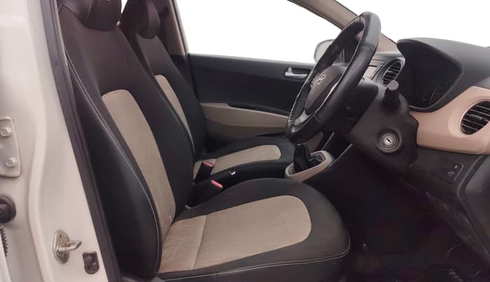 2016 Hyundai Grand i10 SPORTZ 1.2 KAPPA VTVT, Petrol, Manual, 36,454 km, Right Side Front Door Cabin