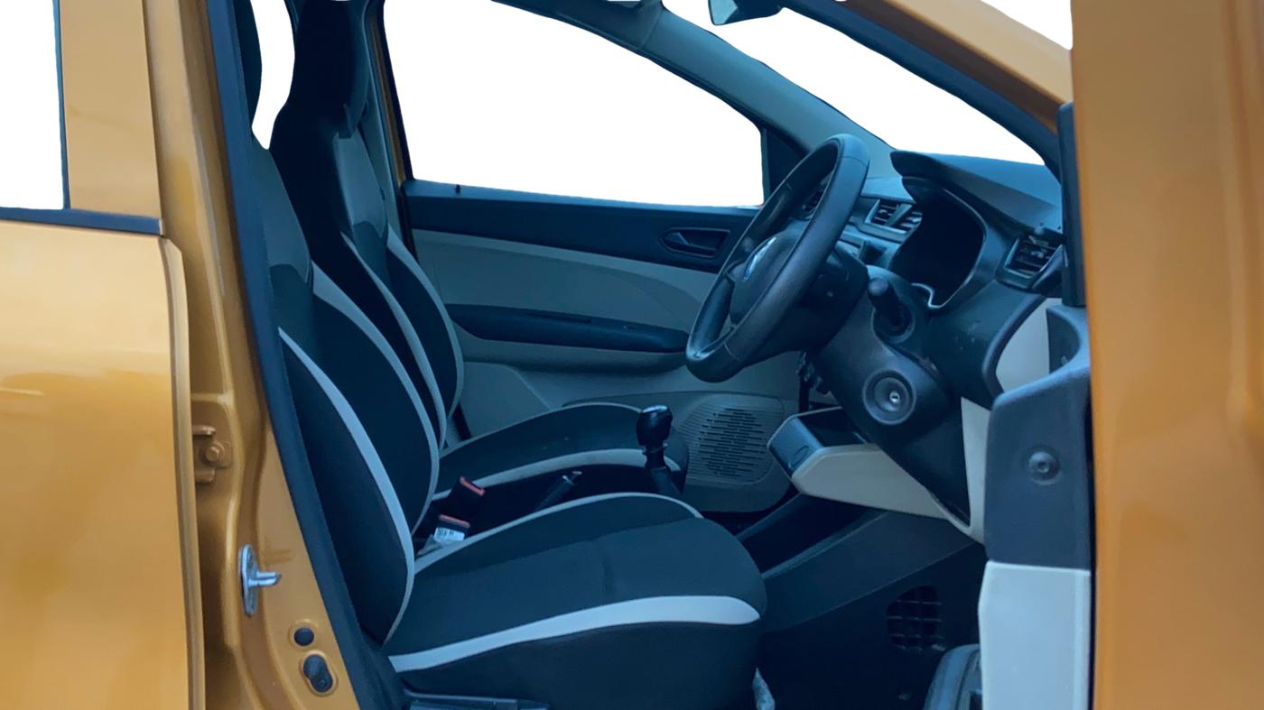 2024 Renault TRIBER RXL MT, Petrol, Manual, 38,329 km, Right Side Front Door Cabin