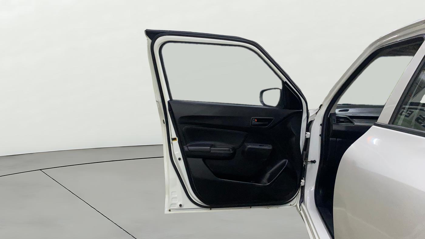 2023 Maruti Swift LXI, Petrol, Manual, 11,204 km, LHS Front Door