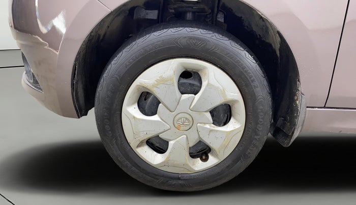 2018 Tata Tiago XT PETROL, Petrol, Manual, 1,26,991 km, Left Front Wheel