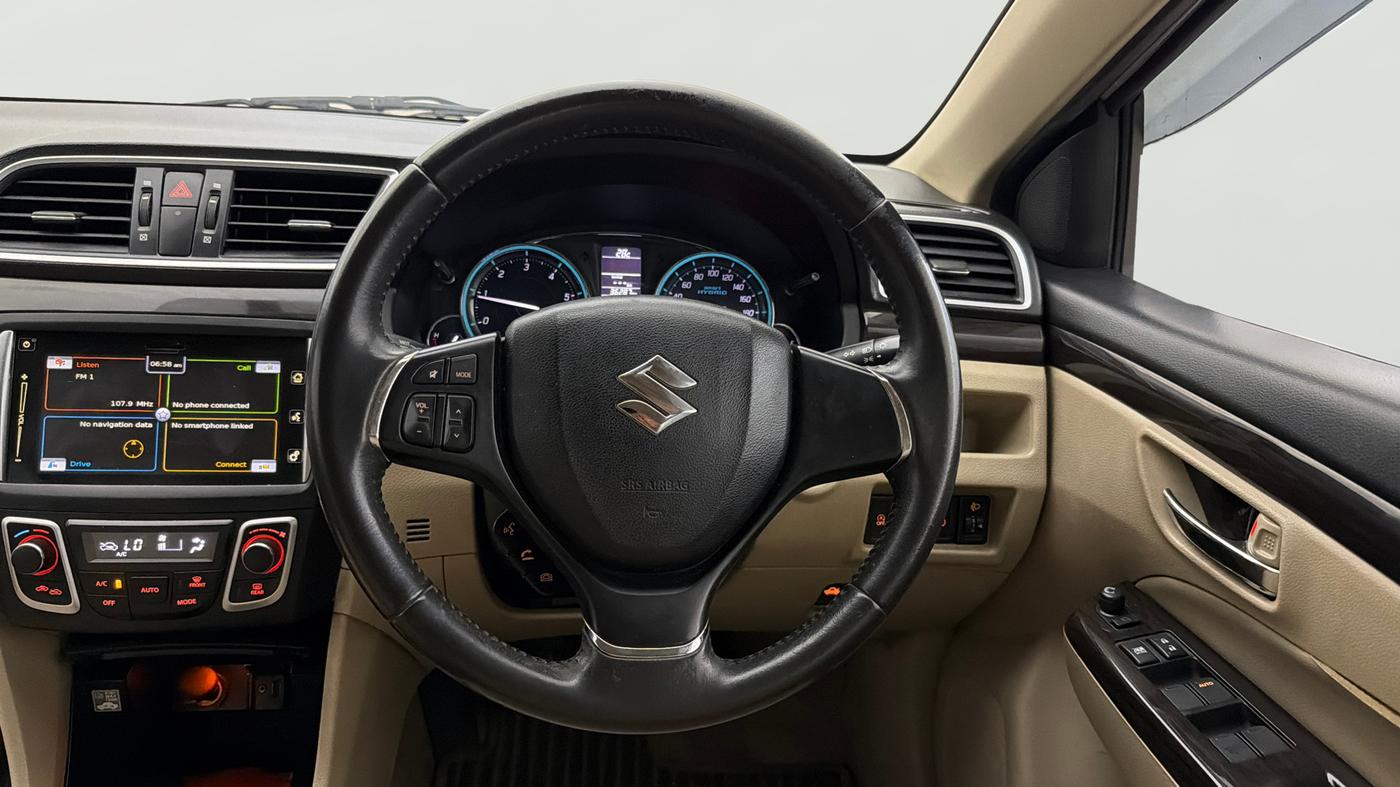 2017 Maruti Ciaz ALPHA 1.4 PETROL, Petrol, Manual, 36,276 km, Steering Wheel Close Up