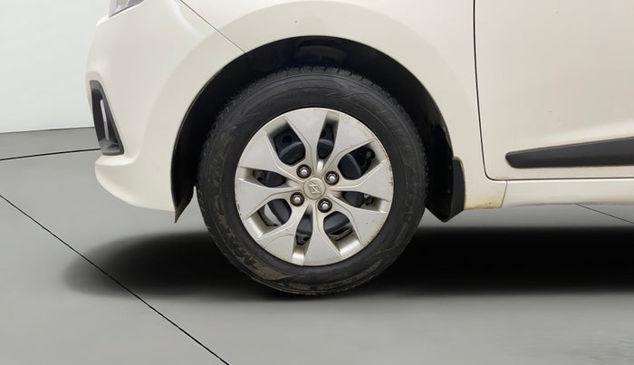 2015 Hyundai Xcent S 1.2, Petrol, Manual, 72,845 km, Left Front Wheel