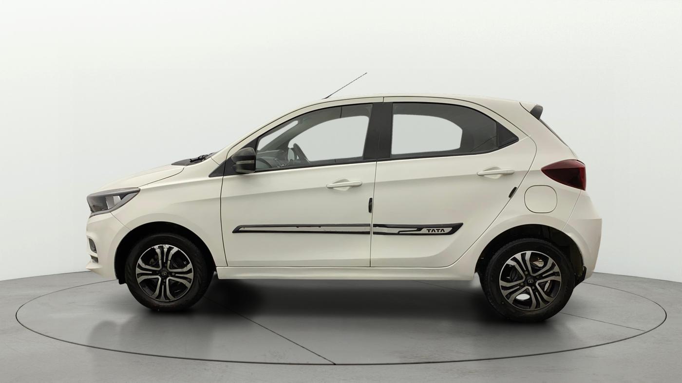 2024 Tata Tiago XTA PETROL, Petrol, Automatic, 20,759 km, Left Side