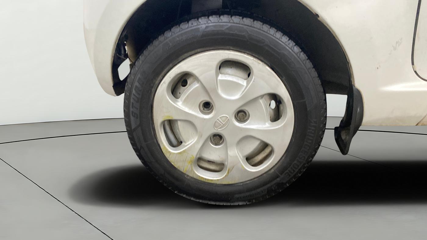2015 Tata Nano TWIST XT, Petrol, Manual, 92,174 km, Left Front Wheel
